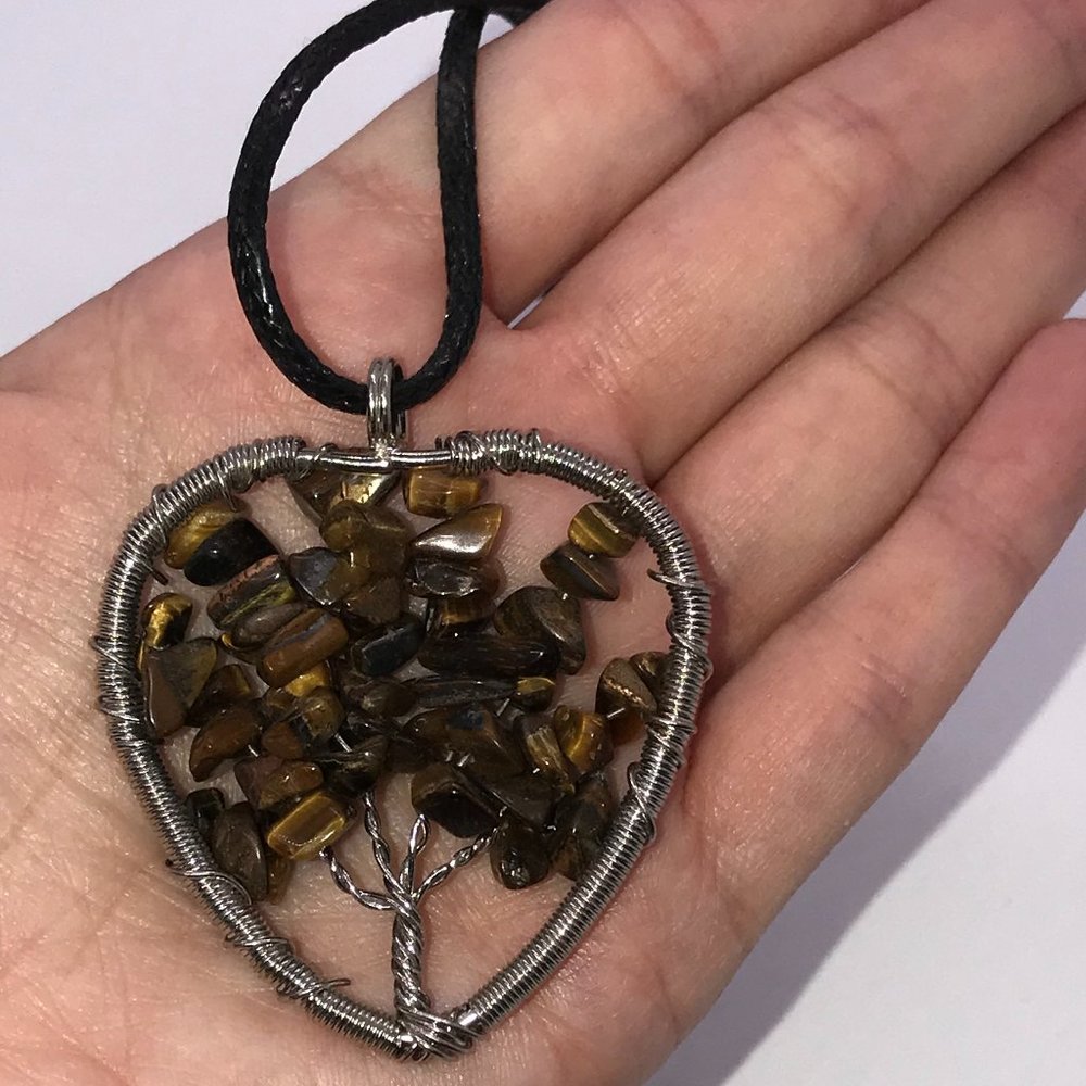18" Heart Tigerseye Tree Of Life Leather Necklace